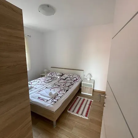 Lavandla Apartment